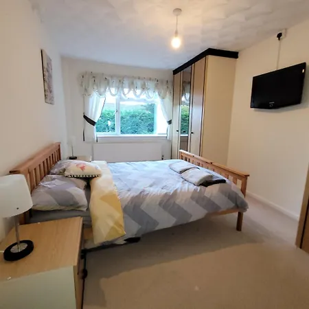 Dagenham Short-Stay Delight